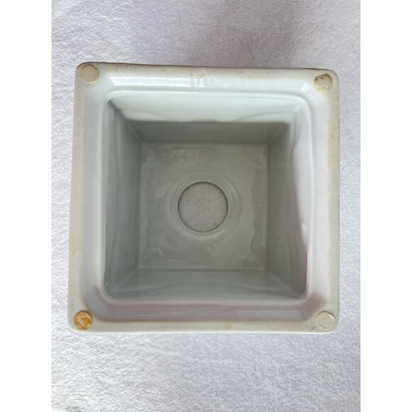 Elyse Fine Porcelain Tissue Box Cover White European ART DECO Leaf Swag 6"x 6" - Picture 8 of 10